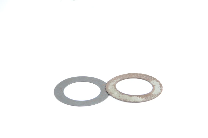 This gear, with 24 teeth, is designed for KBD21 and KBD26 models manufactured between 1985 and 1990, as well as UBS52 and KA82 models. It includes 22 teeth and 30 teeth components.